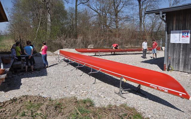 Boote bei der Inspektion